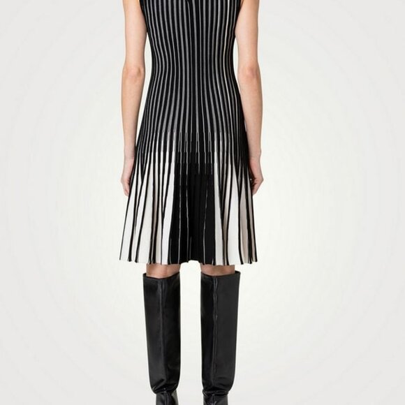 ✨Host Pick x 2✨AKRIS PUNTO:  Two-Tone Dess (black/cream) - Picture 10 of 12